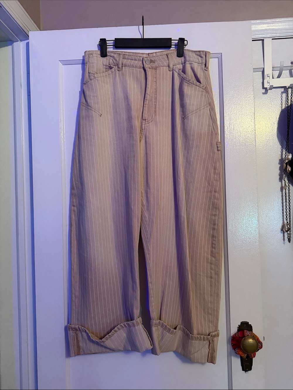 Anthropologie Pilcro Kayden High-Rise Carpenter Barrel Jeans in light peach wash - Picture 2 of 7